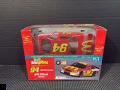 Revell SnapTite 1998 McDonald's Bill Elliott Taurus Model Car Kit
