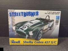 Revell Streetburner Shelby Cobra 427 S/C 1:24 Scale Model Kit