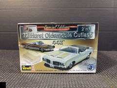 '72 Hurst Oldsmobile Cutlass 442 Model Kit