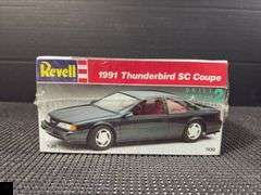 Revell 1991 Thunderbird SC Coupe 1:25 Scale Model Kit