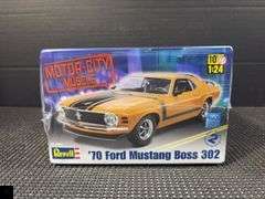 Revell '70 Ford Mustang Boss 302 1:24 Scale Model Kit