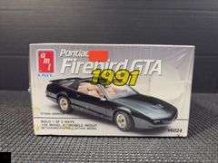 AMT ERTL 1991 Pontiac Firebird GTA 1/25 Scale Model Kit #6024 - Factory Sealed