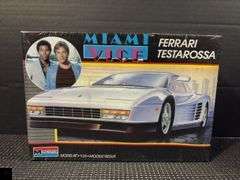 Monogram Miami Vice Ferrari Testarossa 1:24 Scale Model Kit