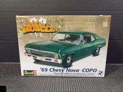 Revell Muscle '69 Chevy Nova COPO 1/25 Scale Model Kit