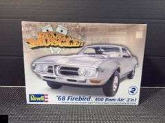 Revell '68 Firebird 400 Ram Air 2'n1 Model Kit #85-2342