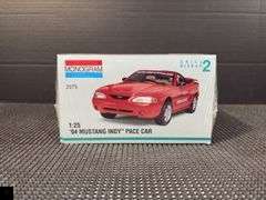 Monogram 1:25 Scale '94 Mustang Indy Pace Car Model Kit