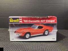 Revell 1969 Corvette 427 Coupe 1:25 Scale Model Kit