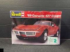 Revell 1969 Corvette 427 Coupe 1:25 Scale Model Kit