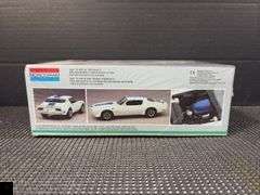 Monogram 1/24 Scale 1970 Pontiac Trans Am Model Kit #2794
