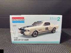 Monogram 1:24 Scale Shelby GT-350R Model Kit