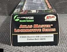 Atlas Master Locomotive Series Dash 8-40B Cotton Belt #8076, Item 9020