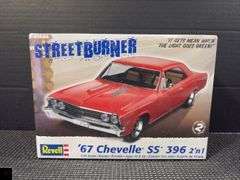 Revell '67 Chevelle SS 396 2'n1 Streetburner Model Kit #85-4285 Sealed