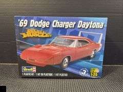 '69 Dodge Charger Daytona Revell Muscle 1:25 Scale Plastic Model Kit