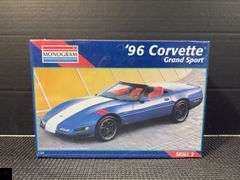 Monogram '96 Corvette Grand Sport 1/24 Scale Model Kit #2452