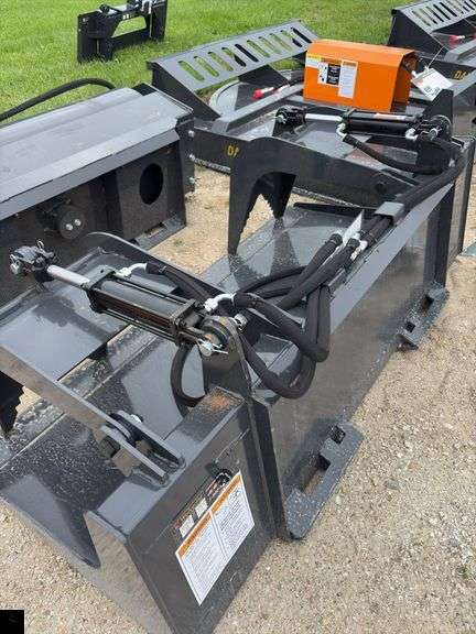 2025 Wolverine Skid Steer Grapple Bucket
