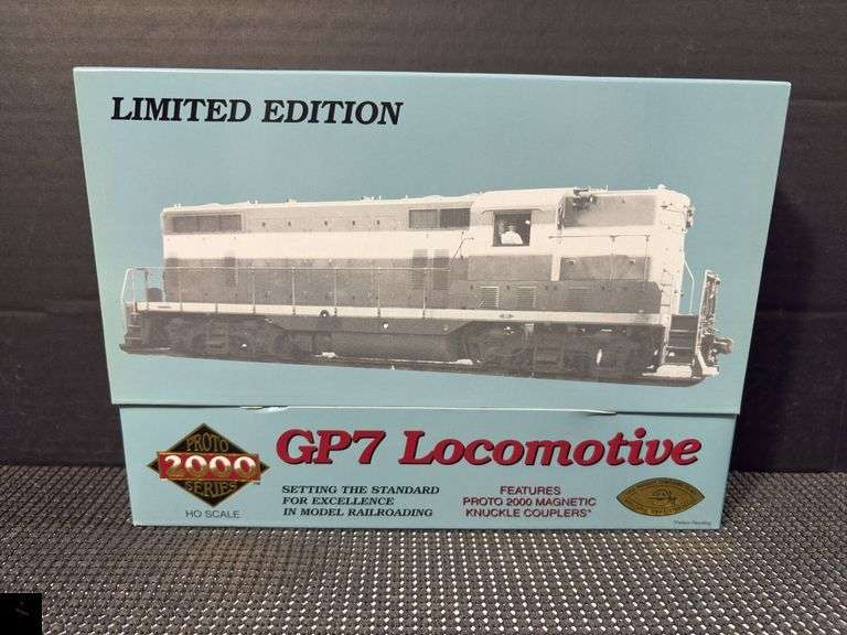 Proto 2000 Series GP7 Locomotive CB&Q 201, HO Scale, Item 23557