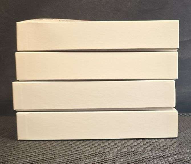 HO Scale InterMountain Railway Car Kits - 4 Piece Lot