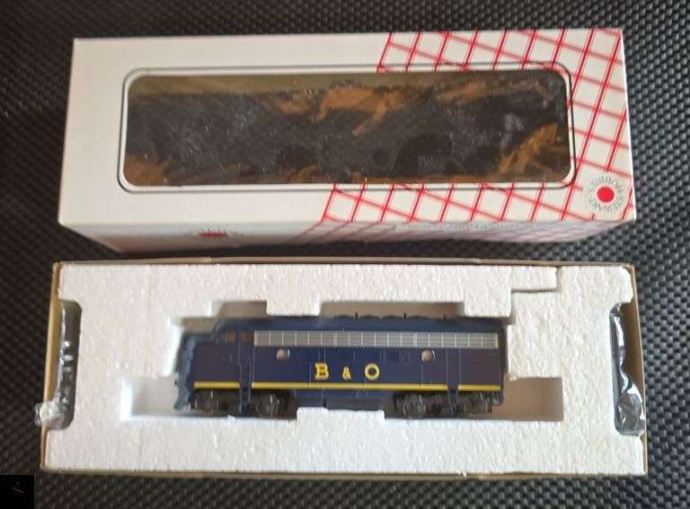 Stewart Hobbies HO Scale F7 Phase I Early A/B Set B&O Locomotive