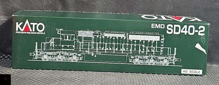 Kato EMD SD40-2 Locomotive SOO Line #759 HO Scale