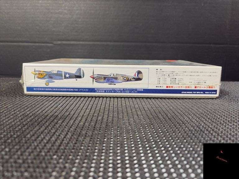 OTAKI Curtiss P-40E Warhawk 1/48 Scale Airplane Series Model Kit #OT2-16-600 - Factory Sealed