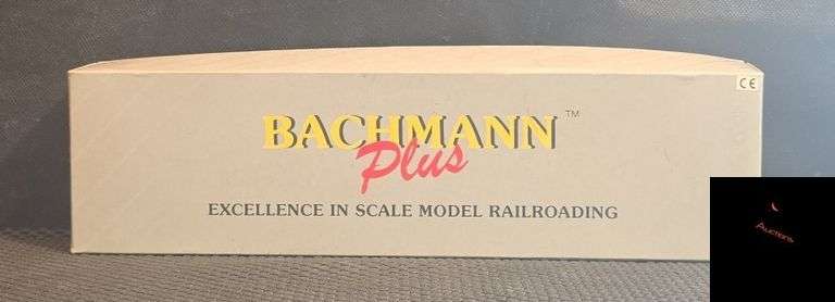 Bachmann Plus B23-7 Chessie #8256 Locomotive in Box