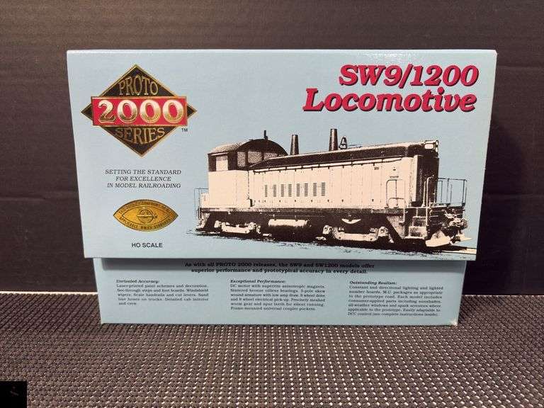 Proto 2000 Series SW9/1200 Locomotive - GN #14