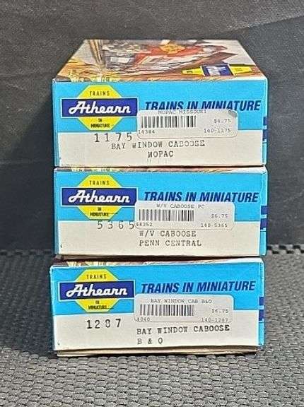 Lot of 3 Athearn HO Scale Model Train Cabooses Open Box