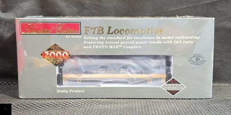 Proto 2000 Series HO Scale F7A/F7B Locomotive Set, C&O 7028 & 7514 - Factory Sealed