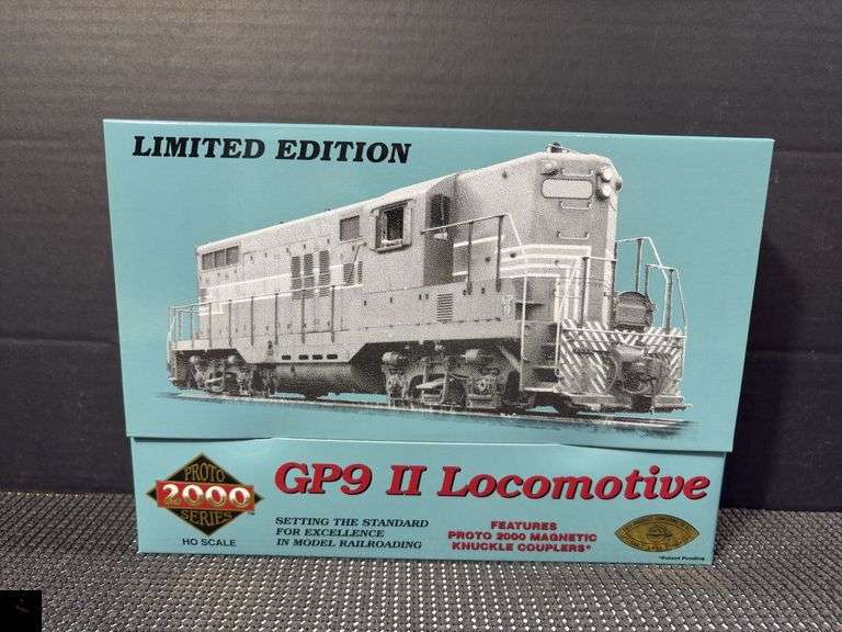 Proto 2000 Series GP9 II HO Scale Locomotive - Western Maryland #32
