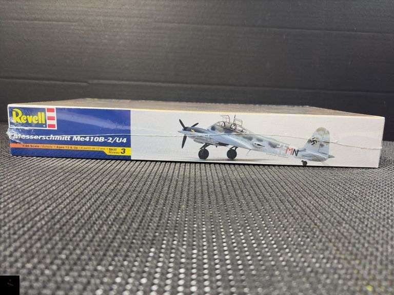 Revell Messerschmitt Me410B-2/U4 Model Kit #85-5841 Factory Sealed
