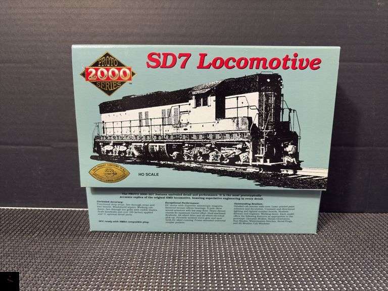 Proto 2000 Series HO Scale SD7 Locomotive Chessie System #1829