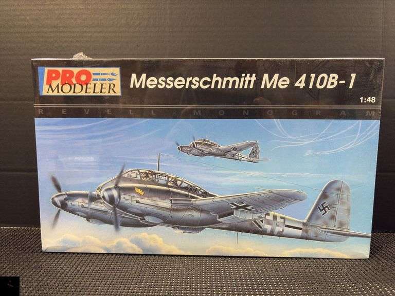 Revell Pro Modeler Messerschmitt Me 410B-1 1:48 Scale Model Kit #5936 Sealed