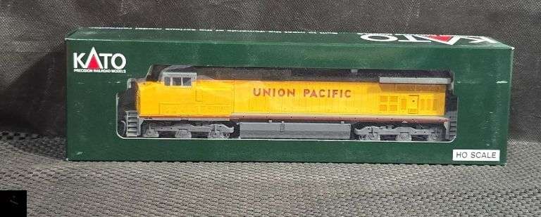 Kato GE C44-9W Locomotive - Union Pacific #37-1309