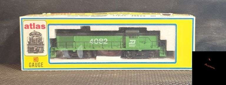 Atlas HO Gauge RS-3 Burlington Northern Diesel Locomotive #4082