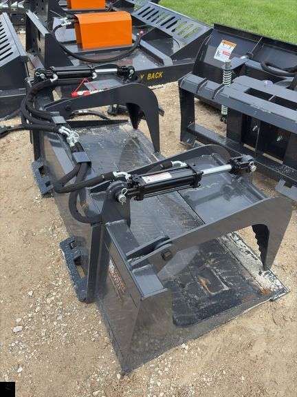 2025 Wolverine Skid Steer Grapple Bucket