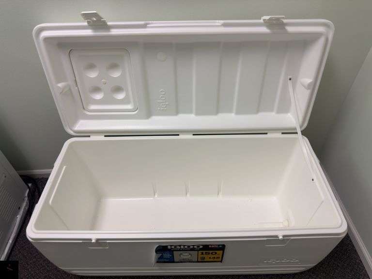 Igloo 150 Qt. Cooler