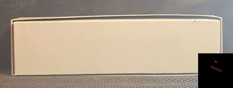 Bachmann Plus B23-7 Chessie #8256 Locomotive in Box