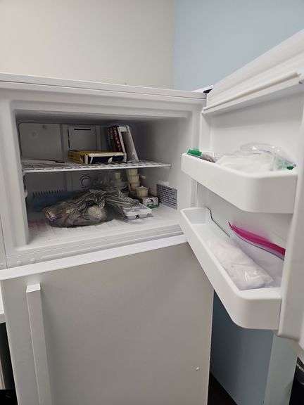 Insignia refrigerator