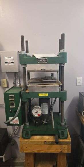 Heated press plate