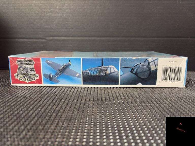 Monogram U.S. Navy TBF Avenger 1:48 Scale Model Kit #5210 - Factory Sealed