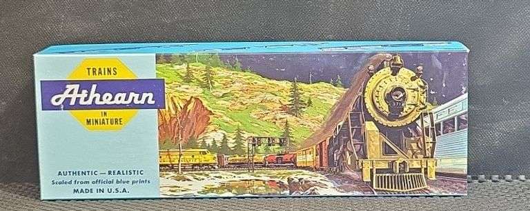 Athearn HO Scale C&O 3312 Diesel Locomotive