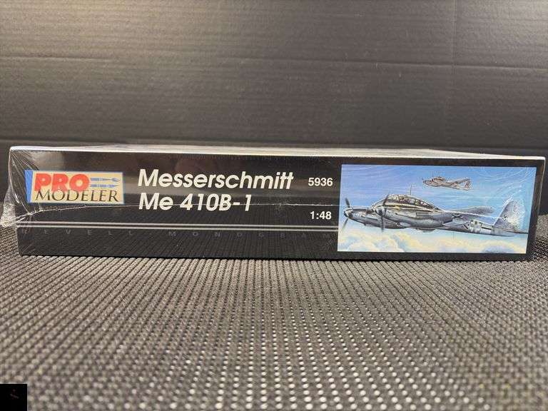 Revell Pro Modeler Messerschmitt Me 410B-1 1:48 Scale Model Kit #5936 Sealed