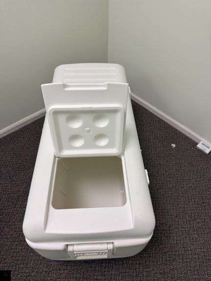 Igloo 150 Qt. Cooler