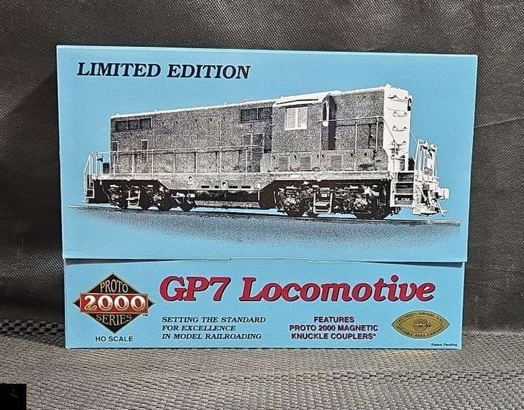 Proto 2000 Series HO Scale GP7 Locomotive - ST&SF 2841