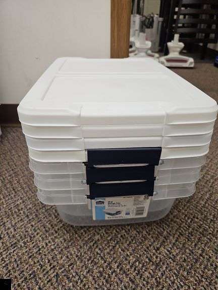 Three Project Source 15 qt storage totes with lids