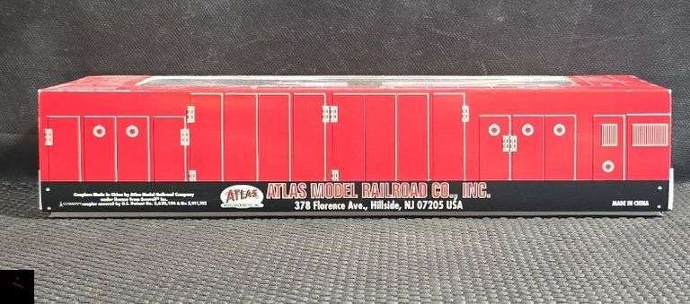 Atlas HO Scale GP-40 Locomotive - Chicago Burlington & Q #187 - Item 8911