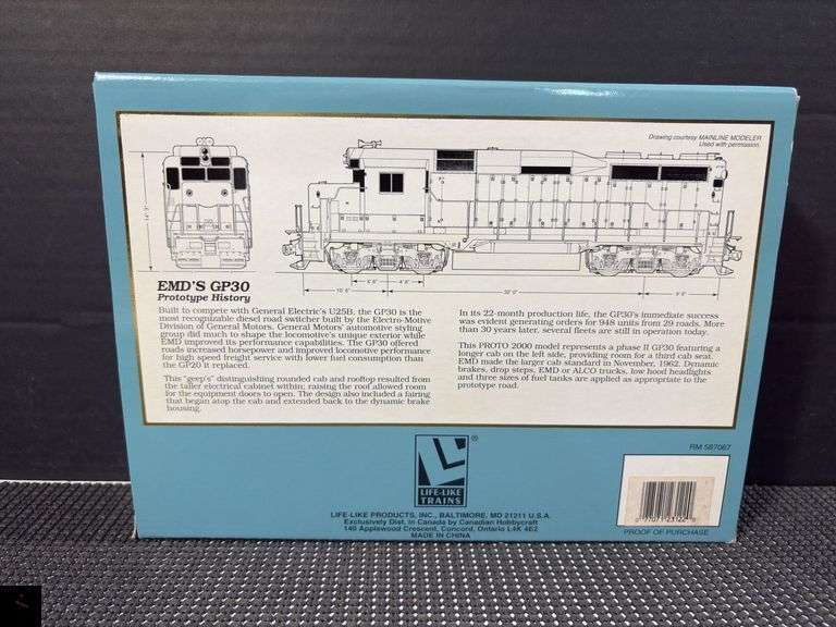 Proto 2000 Series GP30 Locomotive SP 5017 - Item 23122