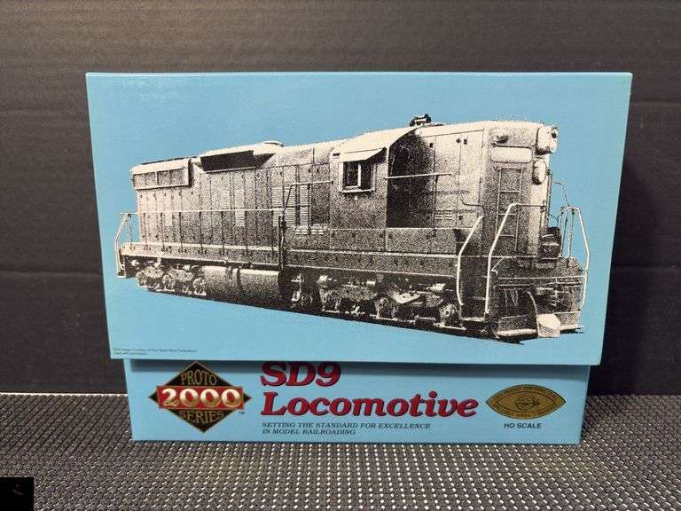 Proto 2000 Series SD9 Locomotive, SP 5442, Item 30044