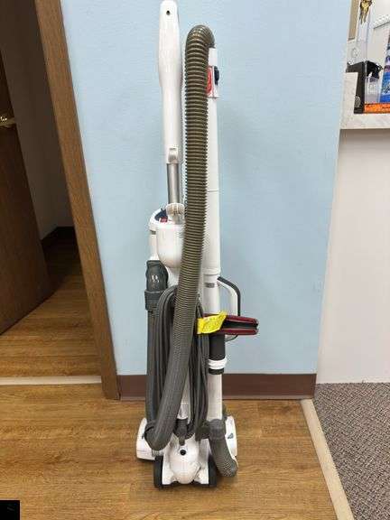 Shark Vacuum Cleaner