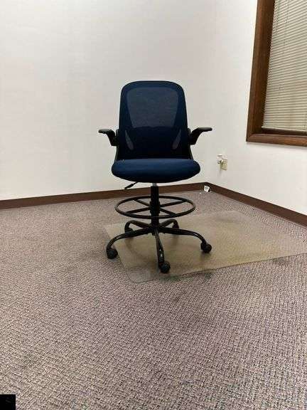 Multiple height office chair